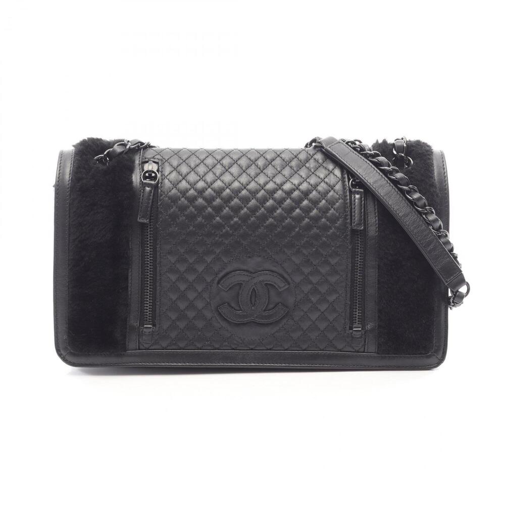 Chanel Matelassé Shoulder Bag/Handbag with Black Hardware, Sheepskin Leather,...